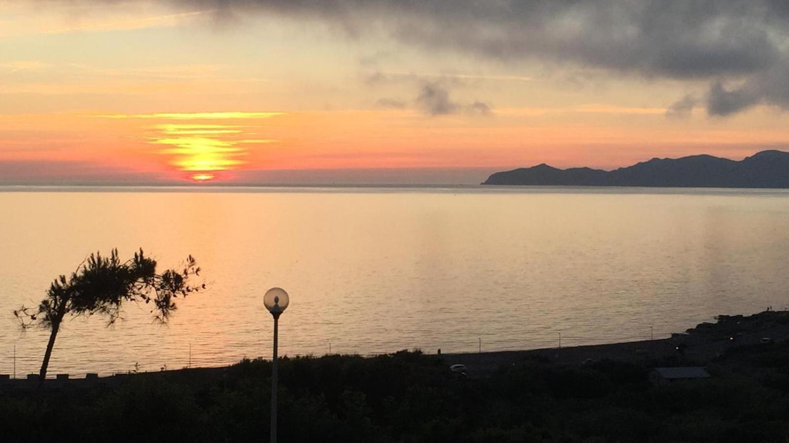 Villetta A Schiera - Bosa Marina Magomadas Exteriör bild